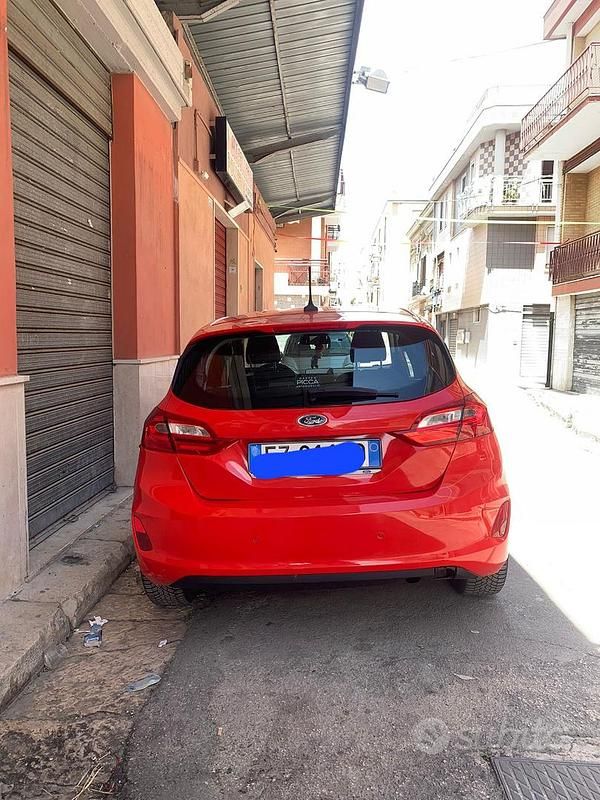 Second-hand Ford Fiesta 75 CP (55 kW) 2020 Roșu Hatchback