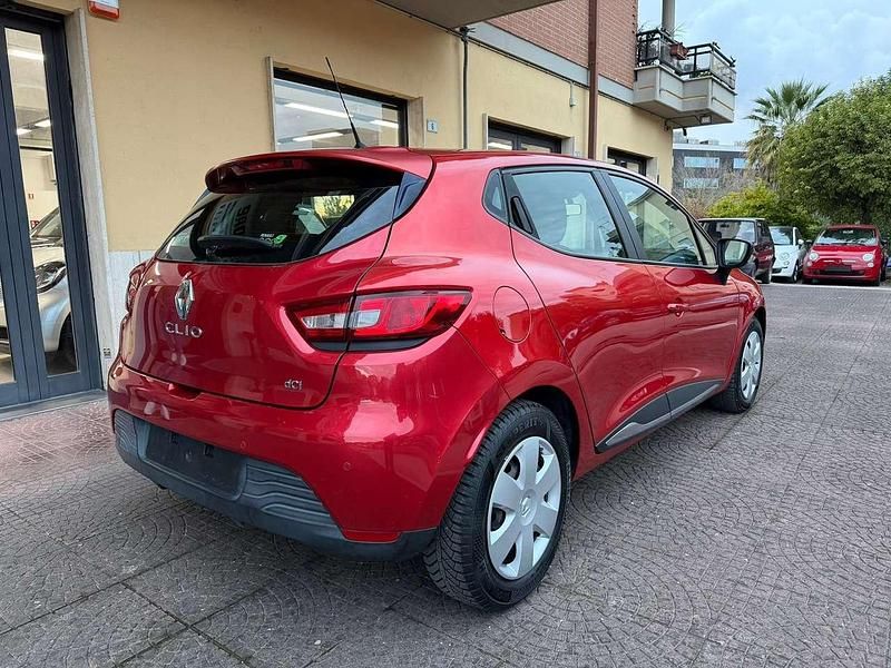 Usata Renault Clio IV 90 CV (66 kW) 2015 Rosso Berlina