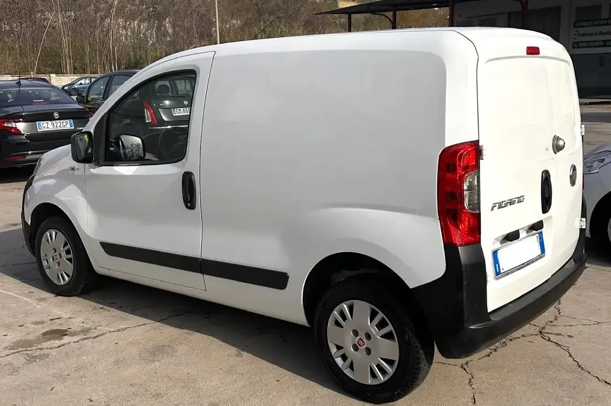 Usata Fiat Fiorino 80 CV (58 kW) 2018 Bianco Monovolume