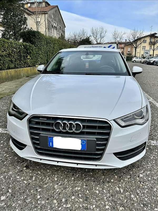 Usata Audi A3 Ambition 110 CV (80 kW) 2015 Berlina