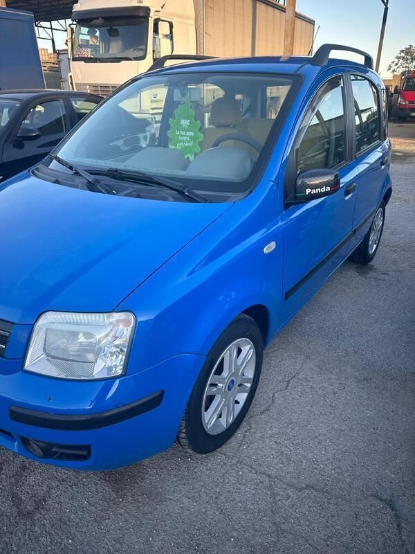 Usata Fiat Panda Dynamic 69 CV (50 kW) 2005 Blu Utilitaria
