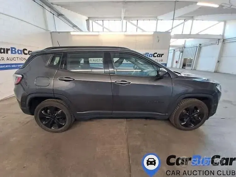 Usata Jeep Compass Night Eagle 140 CV (102 kW) 2019 Grigio SUV