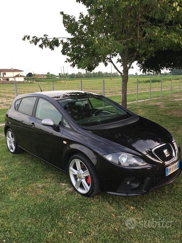 Usata Seat Leon FR 170 CV (125 kW) 2008 Nero Utilitaria