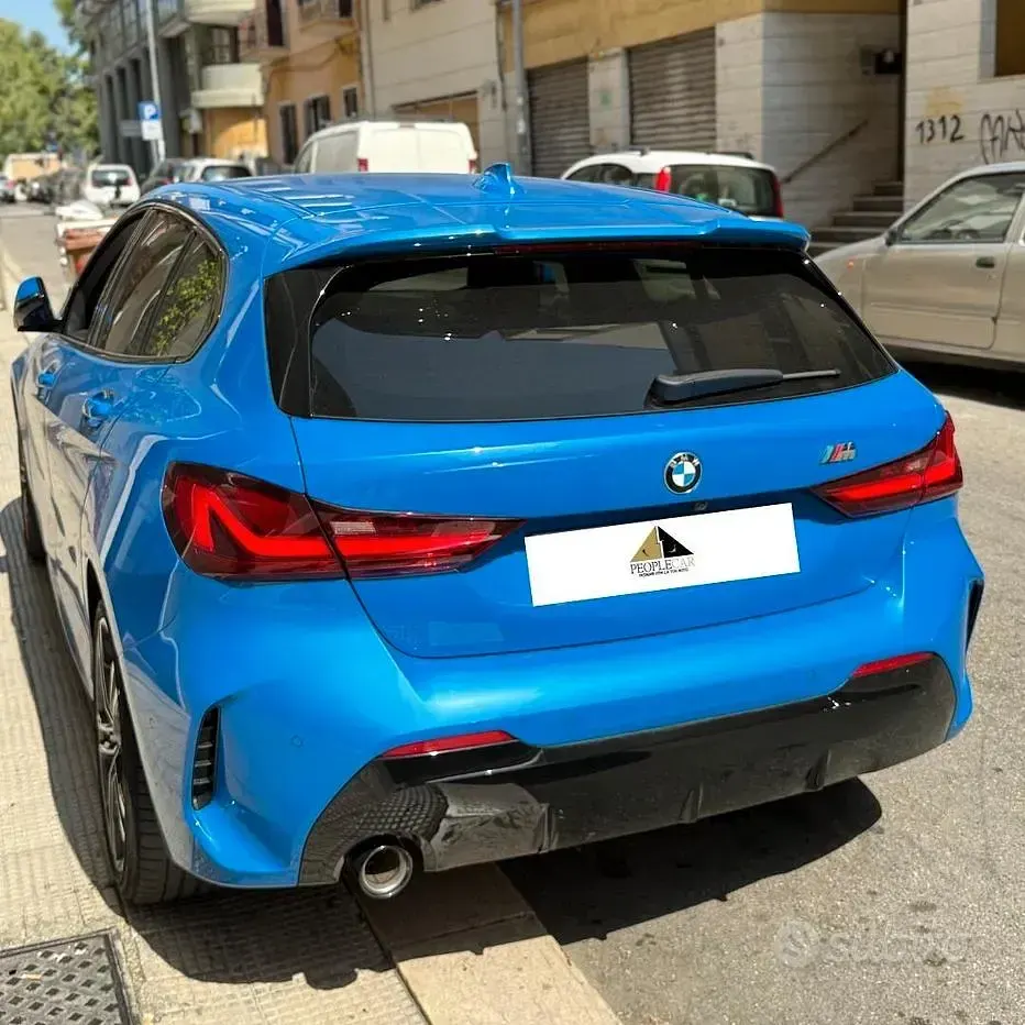 Usado BMW 116 M Sport 116 HP (85 kW) 2023 Azul Citadino
