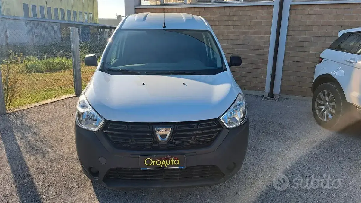 Usata Dacia Dokker 102 CV (75 kW) 2017 Bianco Monovolume