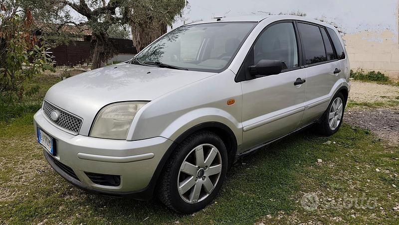 Usata Ford Fusion 2003 Utilitaria