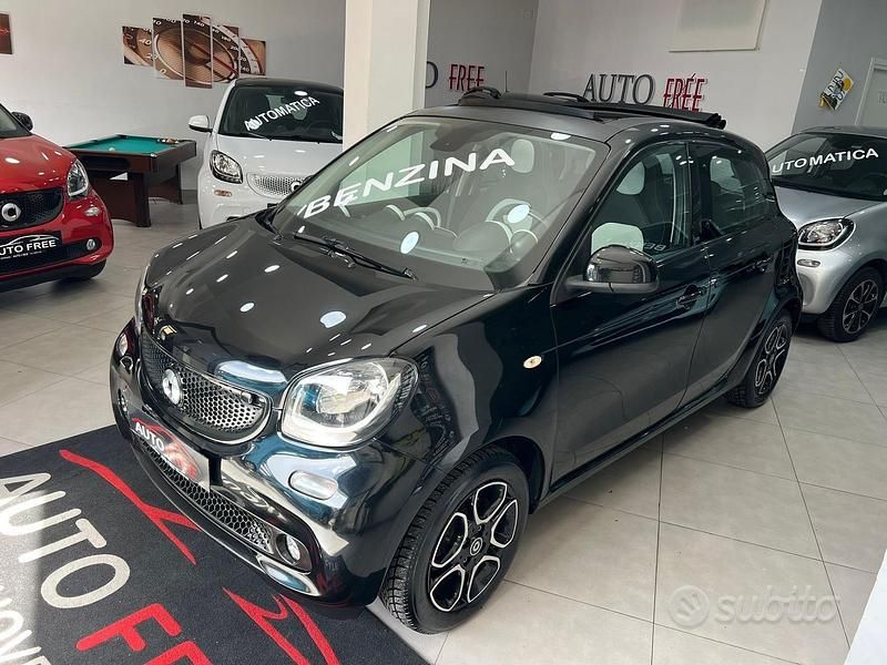Usata Smart ForFour Passion 70 CV (51 kW) 2015 Nero Utilitaria