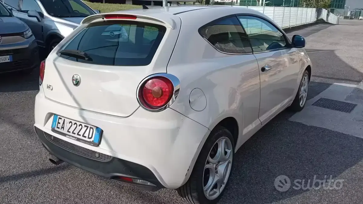 Usata Alfa Romeo MiTo 105 CV (77 kW) 2010 Utilitaria