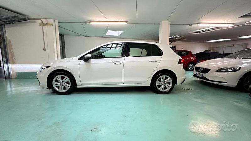 Usata VW Golf VIII 115 CV (84 kW) 2022 Bianco Berlina