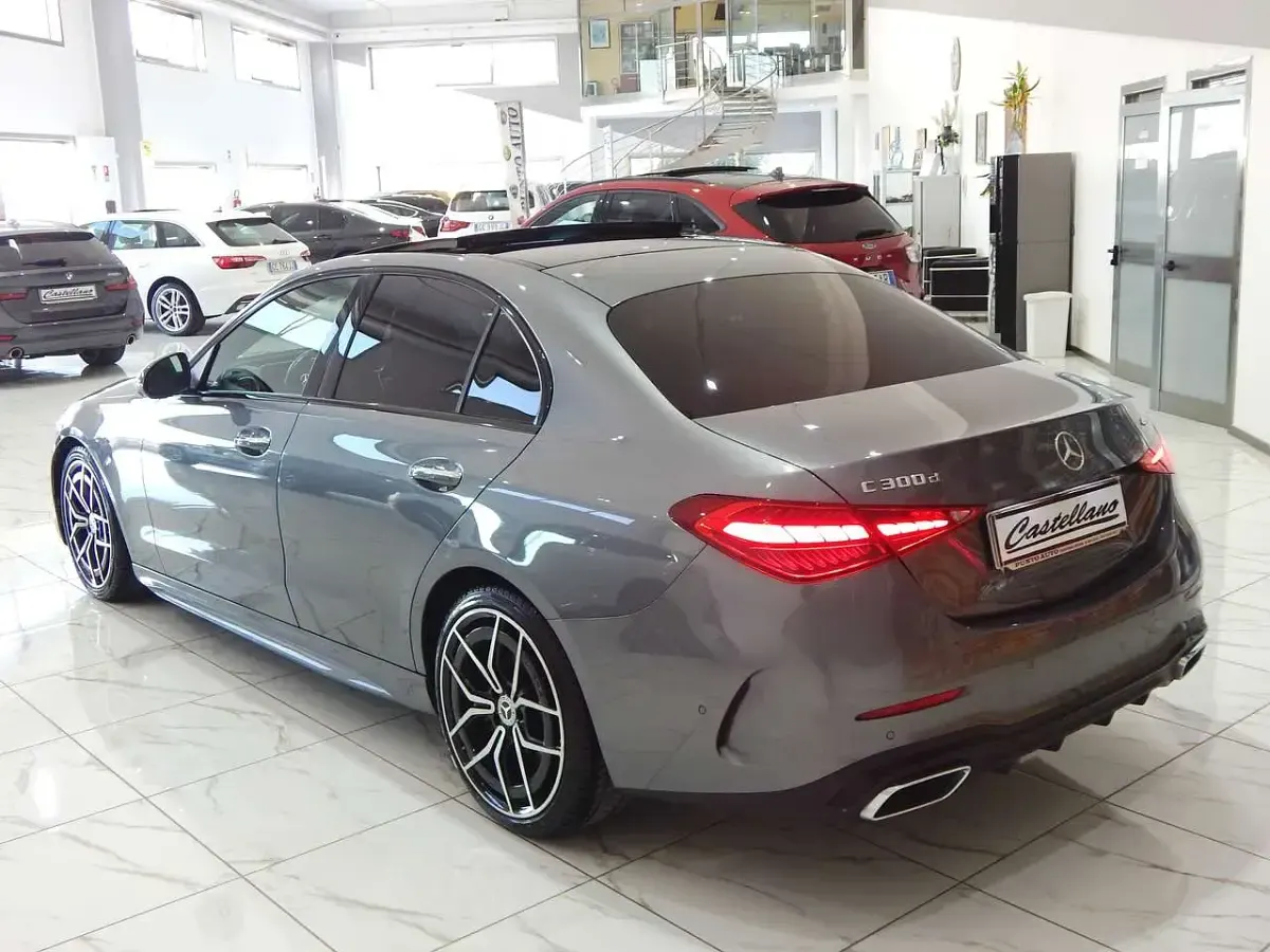Usata Mercedes C300 Premium Plus 265 CV (194 kW) 2023 Grigio Berlina