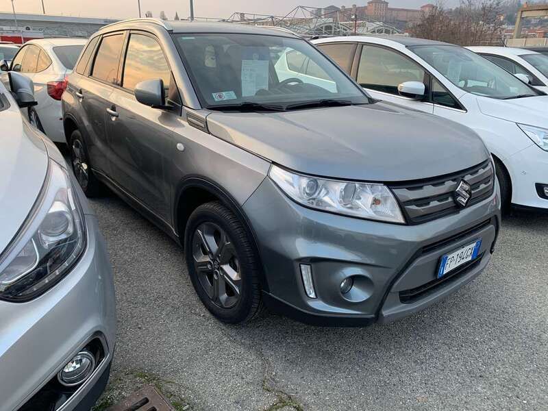 Usata Suzuki Vitara Cool 120 CV (88 kW) 2018 Grigio SUV