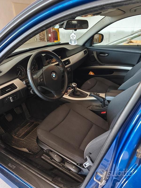 Usata BMW 318 143 CV (105 kW) 2010 Station wagon