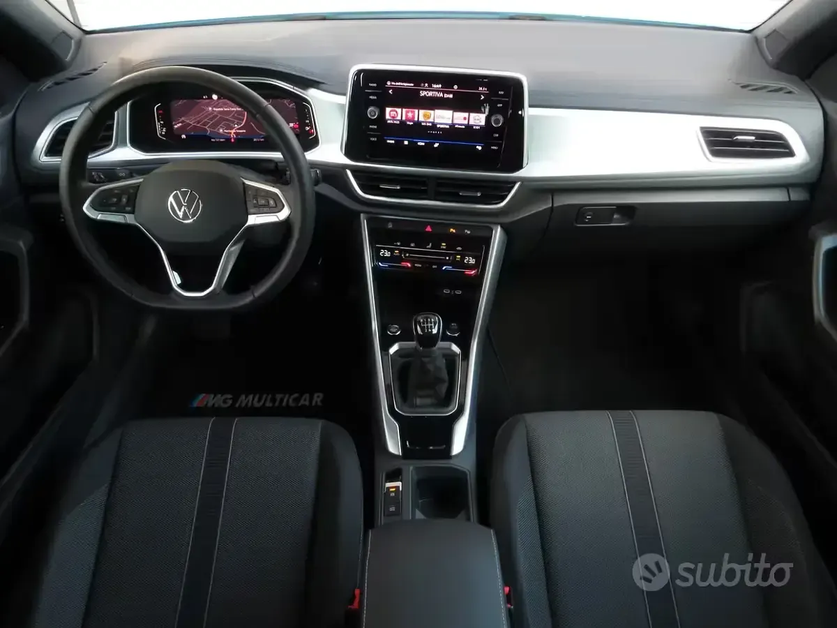 Usata VW T-Roc Cabriolet Style 150 CV (110 kW) 2023 Bluazzurro Cabrio