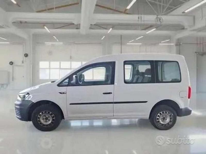 Usata VW Caddy 122 CV (89 kW) 2015 Bianco Monovolume