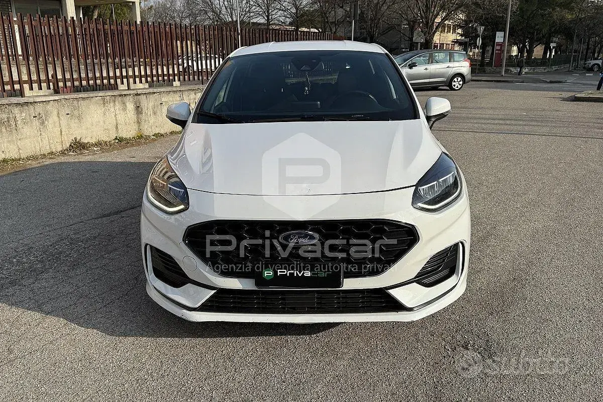 Usado Ford Fiesta ST 125 HP (91 kW) 2022 Branco Citadino