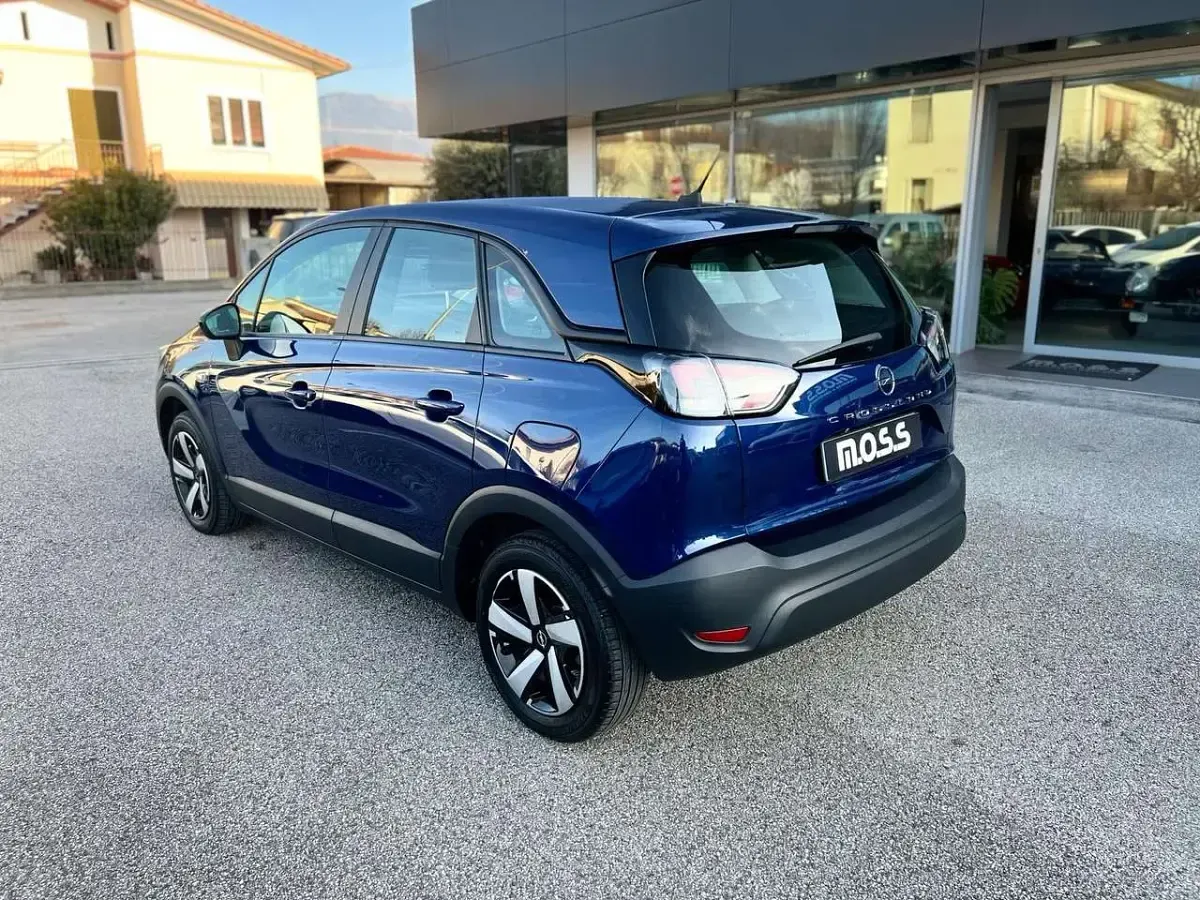 Usata Opel Crossland Edition 83 CV (61 kW) 2022 Blu/azzurro SUV