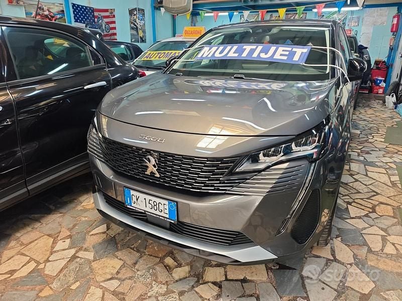 Usata Peugeot 3008 Allure 130 CV (95 kW) 2022 Grigio Station wagon