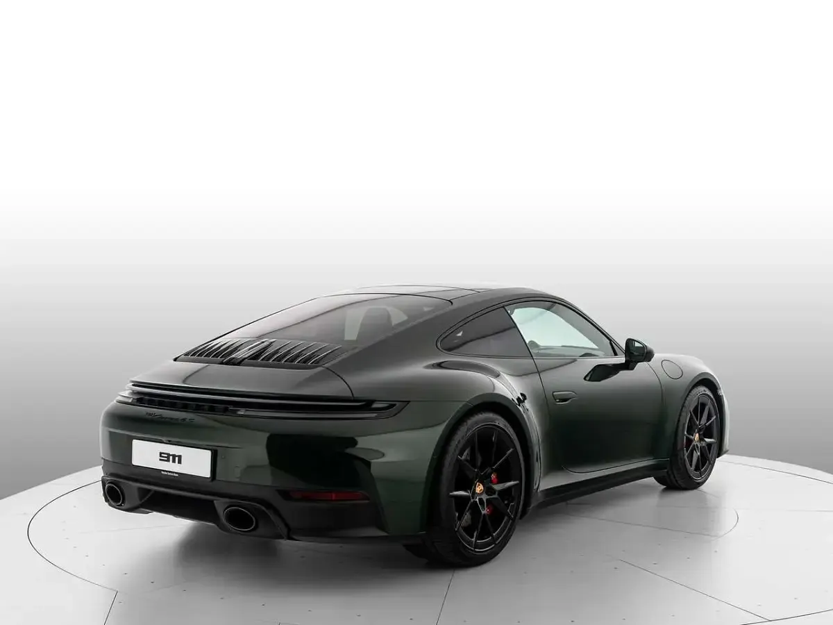 Nuova Porsche 911 Carrera 4S 581 CV (427 kW) 2026 Oak green neo metallizzato Coupé