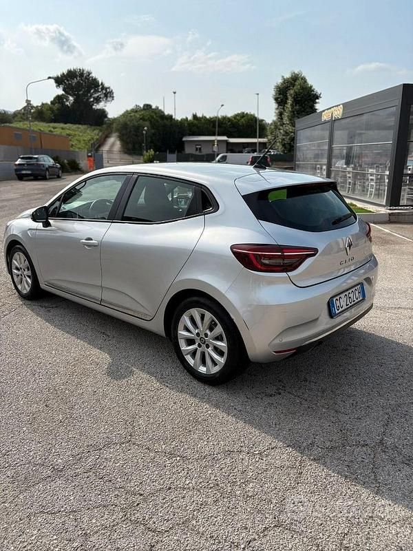Gebraucht Renault Clio V 86 PS (63 kW) 2020 Grau Kleinwagen