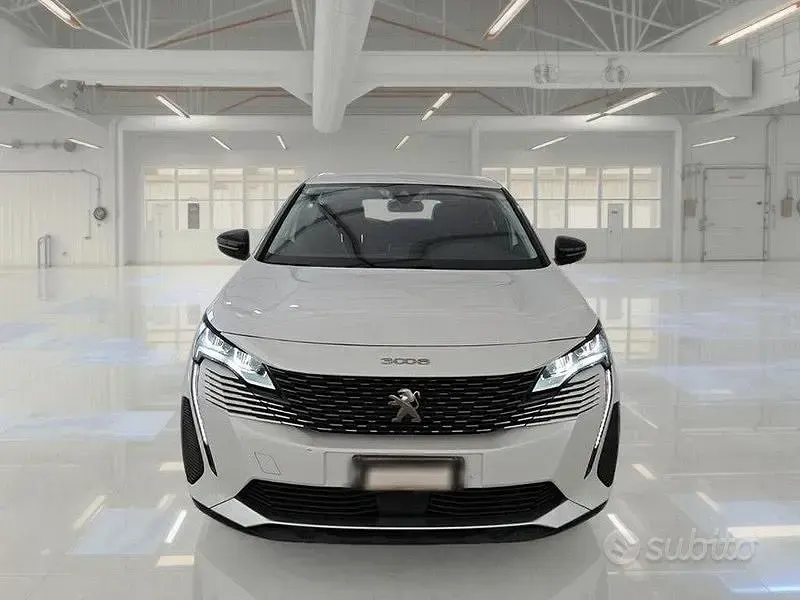 Usata Peugeot 3008 Active 131 CV (96 kW) 2022 Bianco SUV