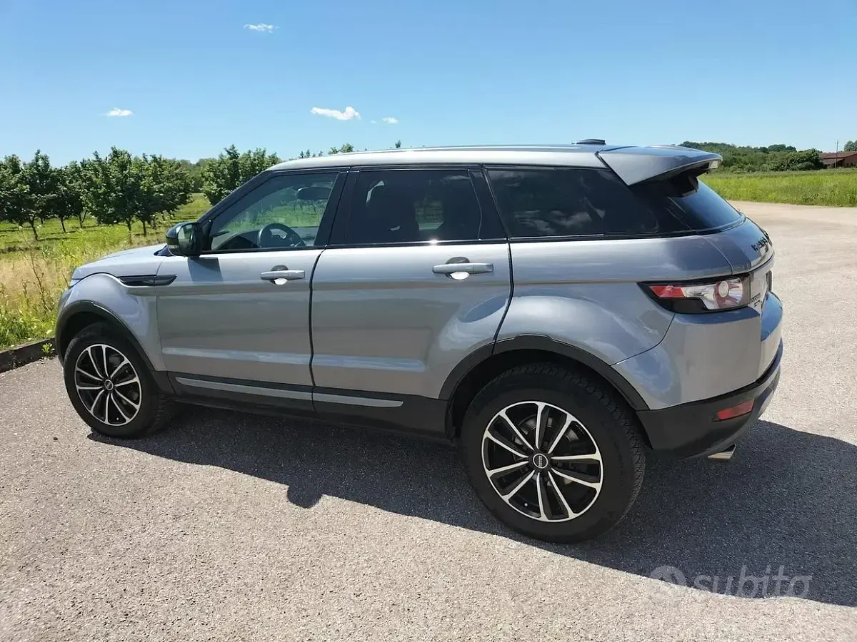 Usata Land Rover Range Rover evoque 190 CV (139 kW) 2012 Grigio SUV