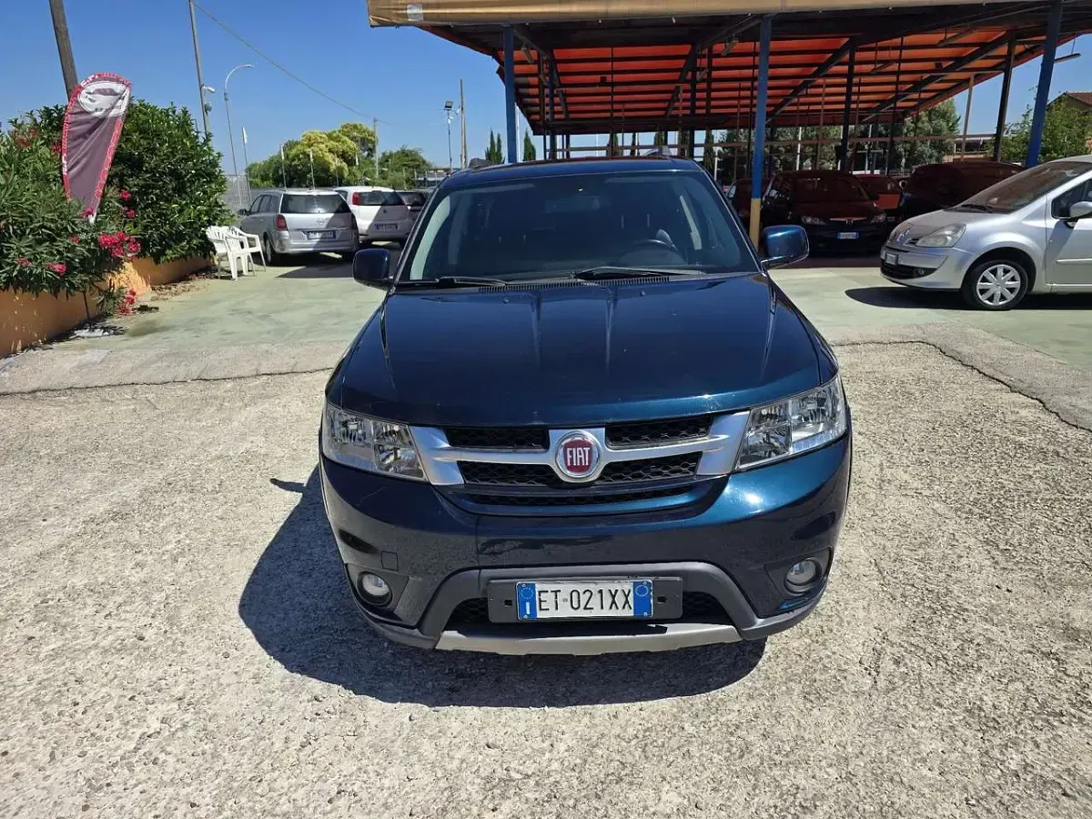 Usata Fiat Freemont Lounge 170 CV (125 kW) 2014 Verde SUV