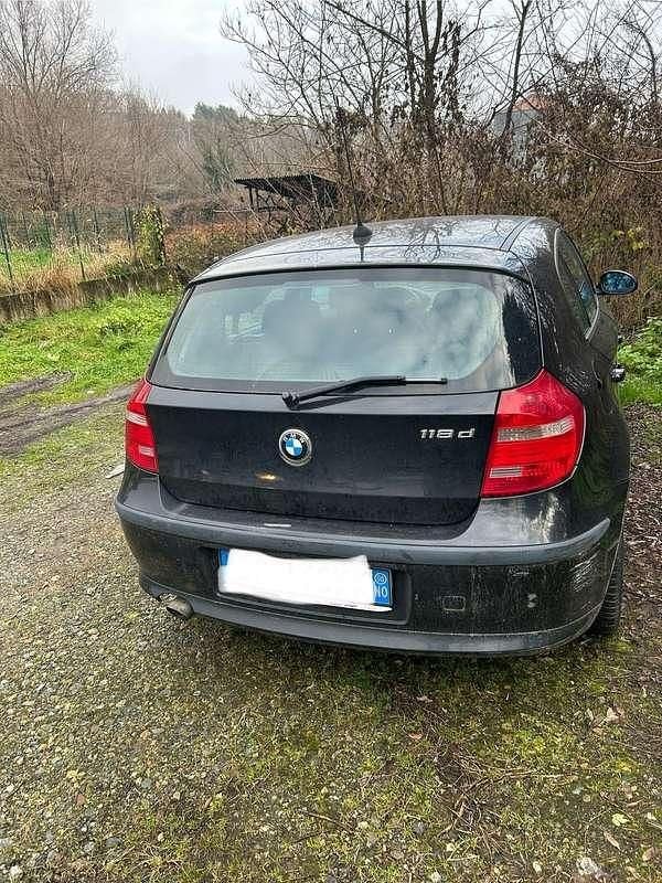 Usata BMW 118 122 CV (89 kW) 2008 Utilitaria