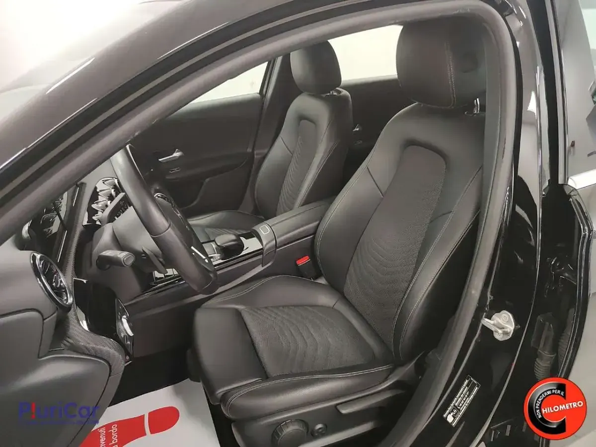 Usata Mercedes A180 116 CV (85 kW) 2022 Nero Berlina