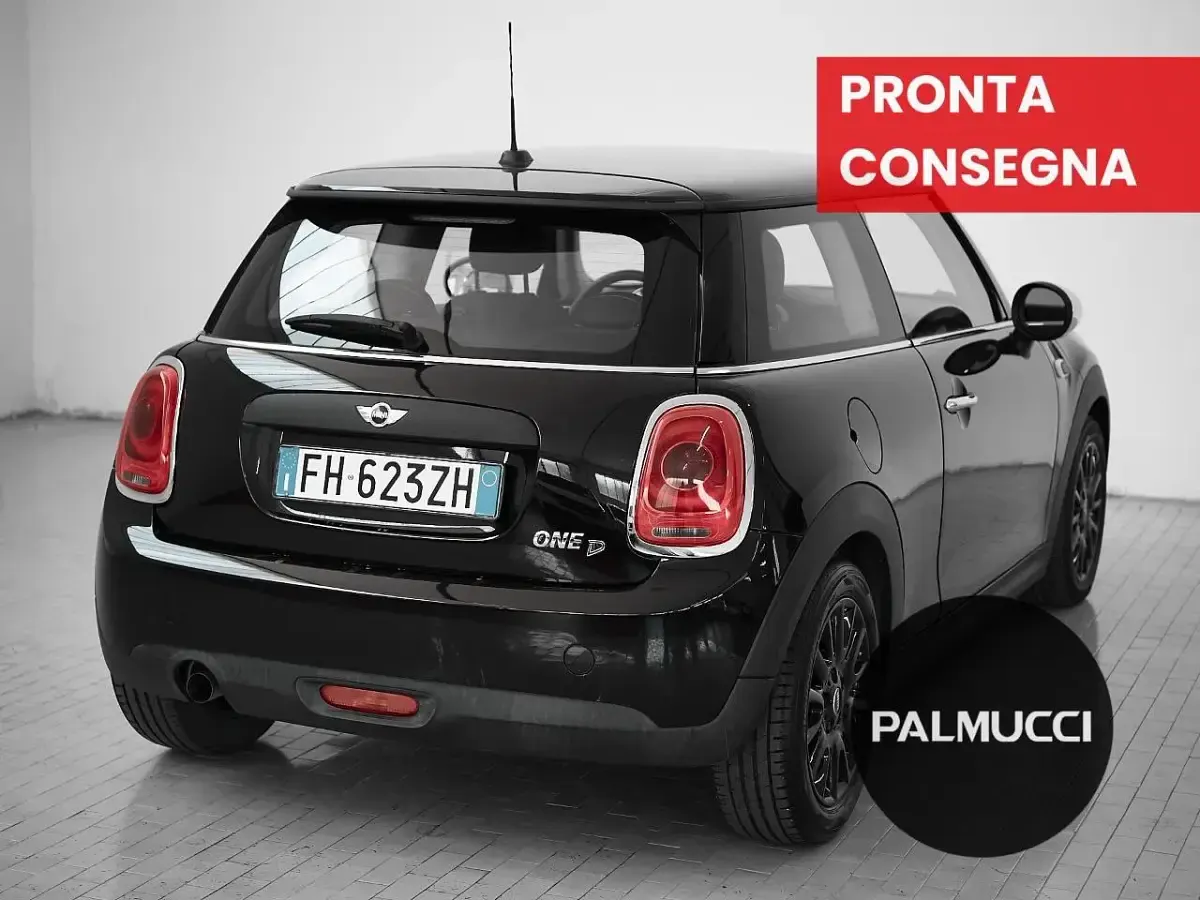 Usata Mini One D 95 CV (69 kW) 2017 Nero Utilitaria