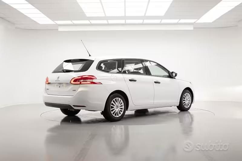 Usata Peugeot 308 Active 135 CV (99 kW) 2016 Bianco Station wagon