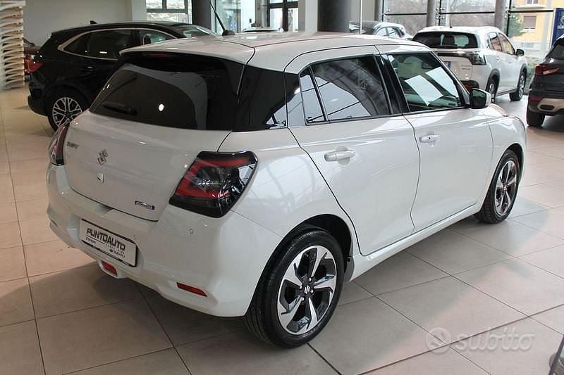 Usata Suzuki Swift 83 CV (61 kW) 2025 Bianco Utilitaria