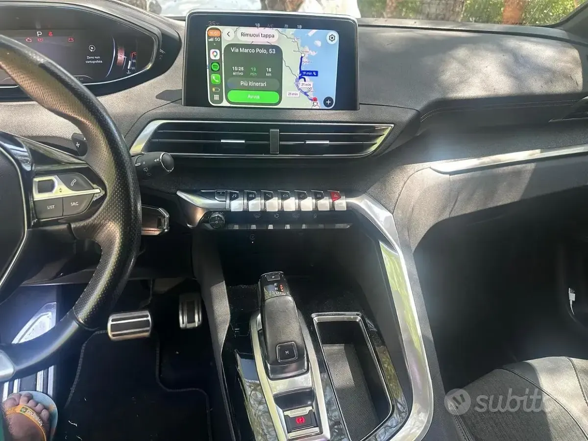 Usata Peugeot 5008 131 CV (96 kW) 2019 Grigio SUV