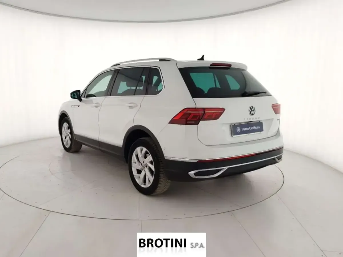 Usata VW Tiguan Elegance 150 CV (110 kW) 2020 Bianco SUV