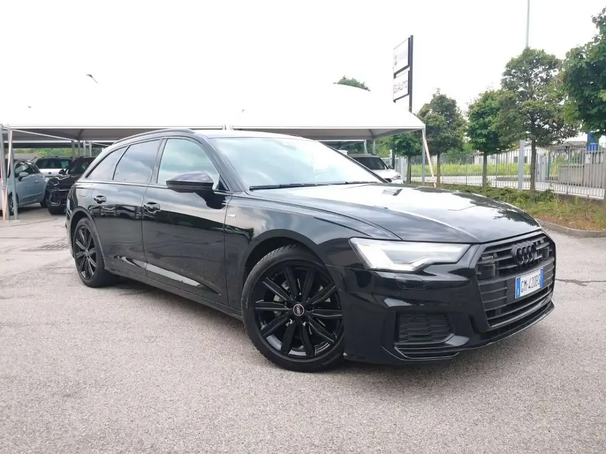 Usata Audi A6 Ambiente 204 CV (150 kW) 2022 Nero Station wagon