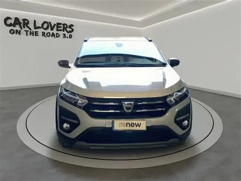 Usata Dacia Jogger Extreme 101 CV (74 kW) 2022 Grigio chiaro Monovolume