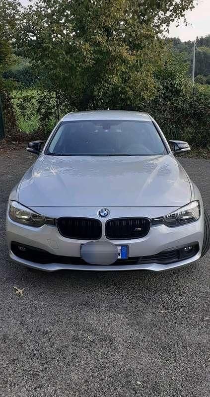 Usata BMW 320 Advantage 190 CV (139 kW) 2017 Grigio Station wagon