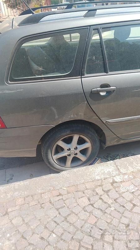 Usata Toyota Corolla 90 CV (66 kW) 2003 Berlina