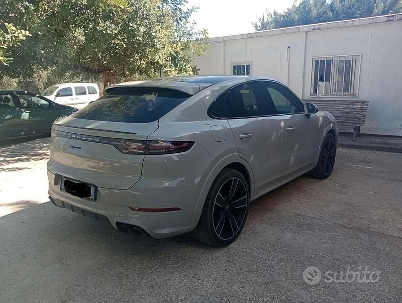 Usata Porsche Cayenne Sport 340 CV (250 kW) 2021 Grigio SUV