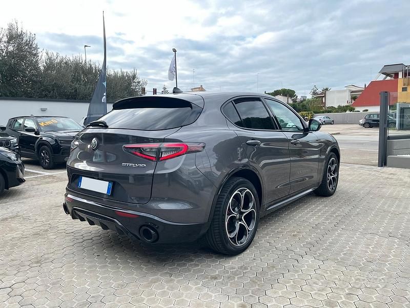 Usata Alfa Romeo Stelvio Veloce 210 CV (154 kW) 2024 Grigio SUV