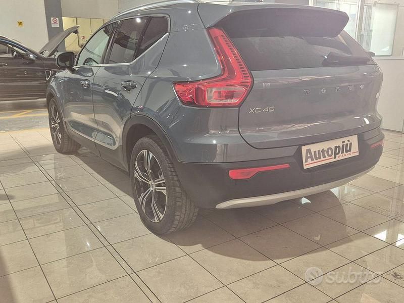Usata Volvo XC40 Inscription 179 CV (131 kW) 2021 Blu/azzurro SUV