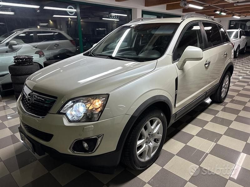 Usata Opel Antara Cosmo 163 CV (119 kW) 2012 Bianco SUV