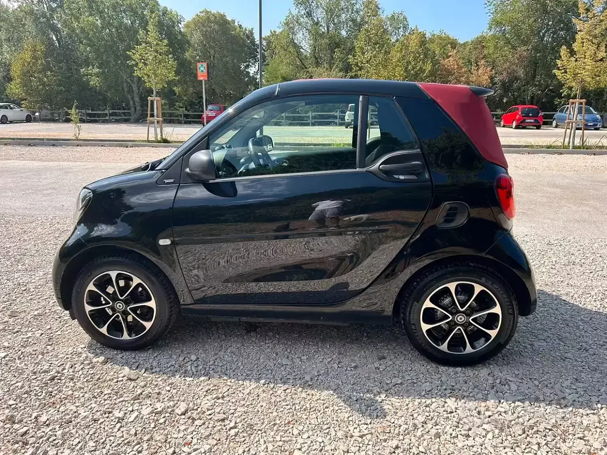 Usata Smart ForTwo Cabrio Passion 71 CV (52 kW) 2017 Nero Cabrio