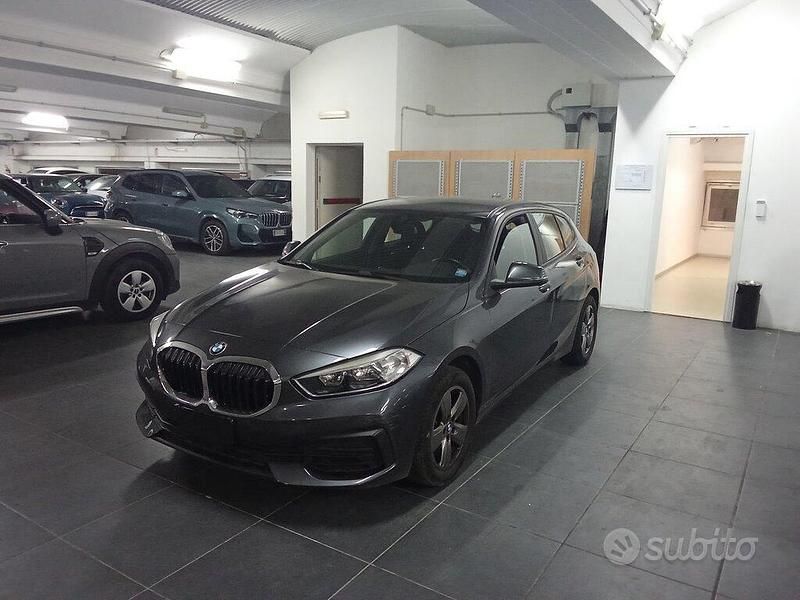 Usata BMW 116 Advantage 115 CV (84 kW) 2021 Grigio Utilitaria