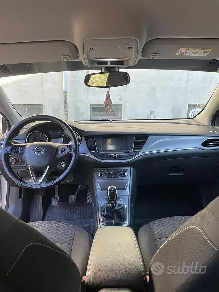 Usata Opel Astra 95 CV (69 kW) 2017 Grigio Berlina