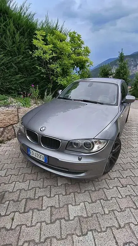 Usata BMW 120 177 CV (130 kW) 2010 Utilitaria