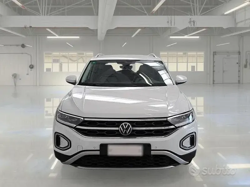 Usata VW T-Roc Style 149 CV (109 kW) 2023 Bianco SUV