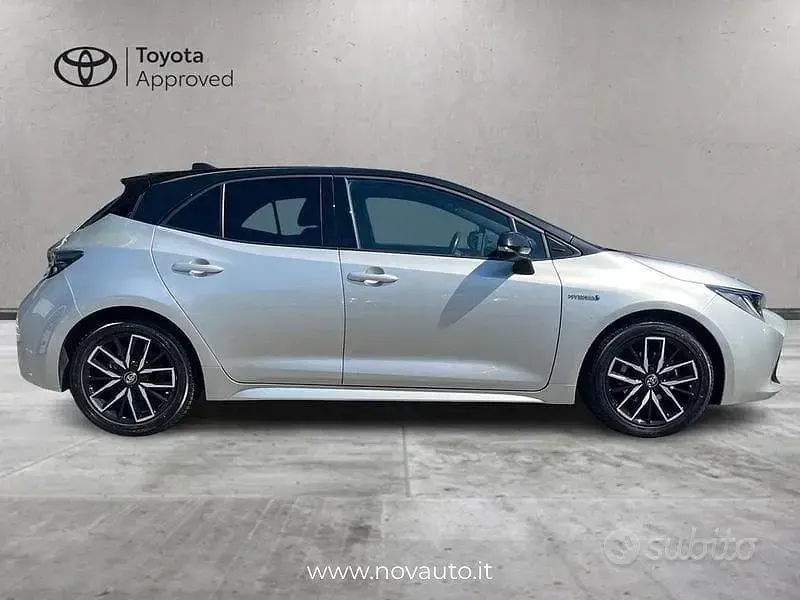 Usata Toyota Corolla Style 122 CV (89 kW) 2022 Nero Berlina