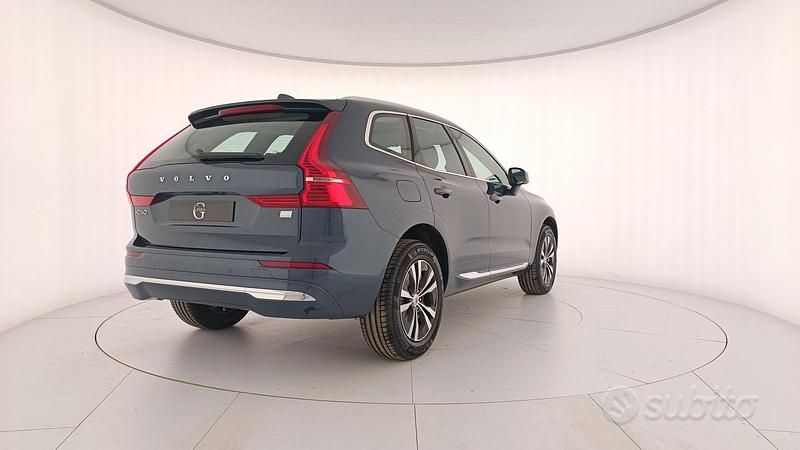 Occasion Volvo XC60 Core 253 PK (186 kW) 2024 Blauw SUV
