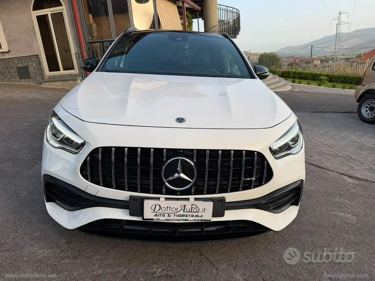 Usata Mercedes GLA200 Premium 150 CV (110 kW) 2023 Bianco SUV