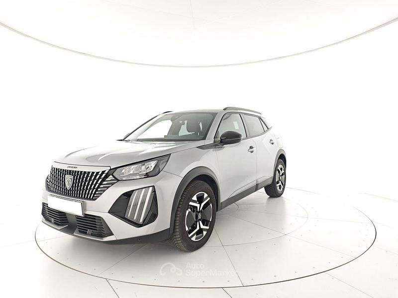 Usata Peugeot 2008 Allure 102 CV (75 kW) 2024 Argento SUV